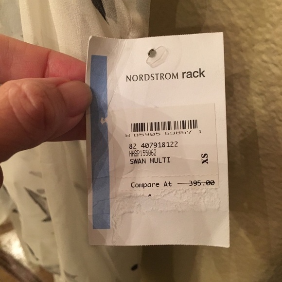 NWT~Unique HAUTE HIPPIE Bird Print Top Size XS - Picture 4 of 8